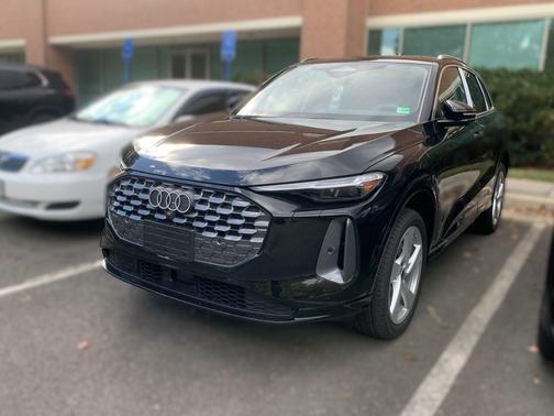 2025 Audi Q5 Premium Plus TFSI quattro S tronic