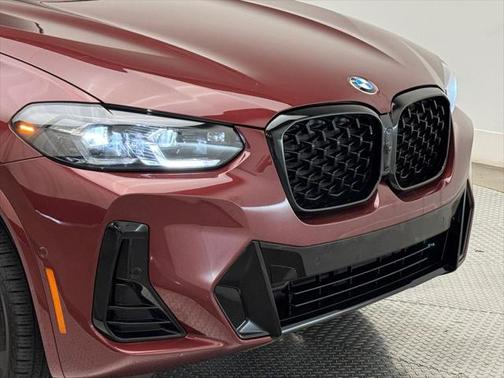 2023 BMW X4 xDrive30i