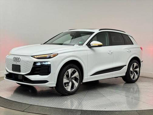 2025 Audi Q6 e-tron Premium Plus quattro
