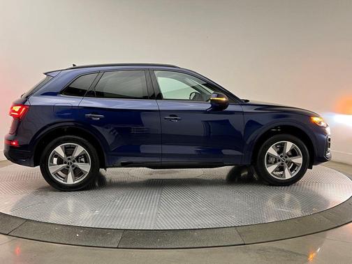 2025 Audi Q5 40 Premium