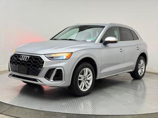 2023 Audi Q5 45 S line Premium