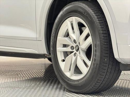 2023 Audi Q5 45 S line Premium