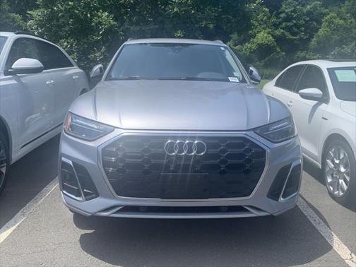 2023 Audi Q5 45 S line Premium