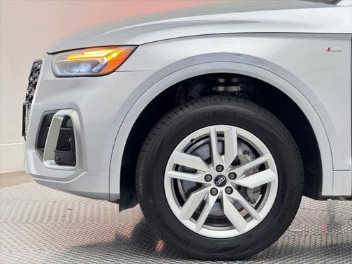 2023 Audi Q5 45 S line Premium