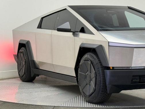 2024 Tesla Cybertruck All-Wheel Drive