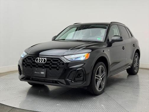 2022 Audi Q5 e 55 S line Premium Plus