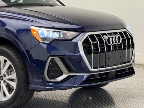 2022 Audi Q3 45 S line Premium