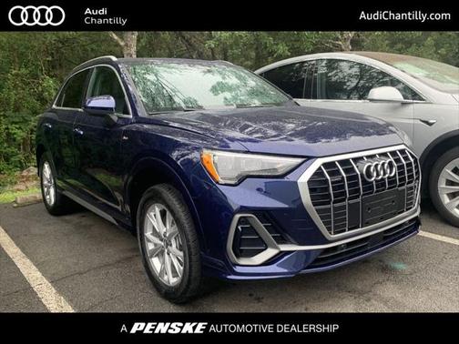 2022 Audi Q3 45 S line Premium