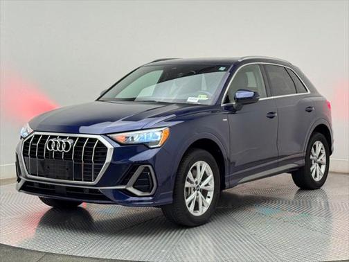 2022 Audi Q3 45 S line Premium