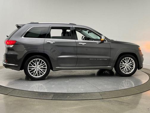 2017 Jeep Grand Cherokee Summit