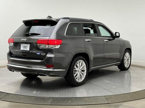 2017 Jeep Grand Cherokee Summit