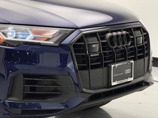 2023 Audi Q7 55 Premium Plus