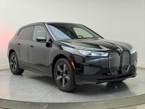 2025 BMW iX xDrive50