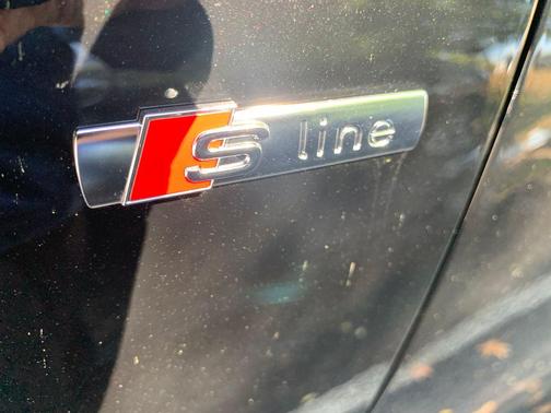 2025 Audi Q3 45 S line Premium Plus