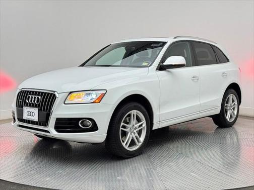 2017 Audi Q5 2.0T Premium Plus