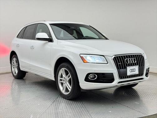2017 Audi Q5 2.0T Premium Plus