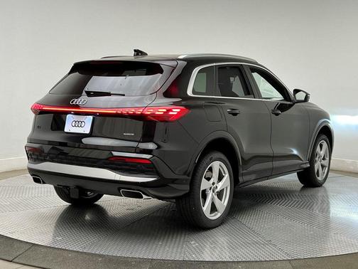 2025 Audi Q5 Premium Plus TFSI quattro S tronic