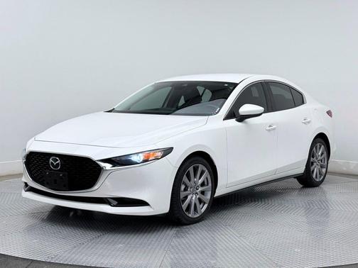 2019 Mazda Mazda3 FWD w/Preferred Package