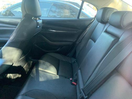 2019 Mazda Mazda3 FWD w/Preferred Package