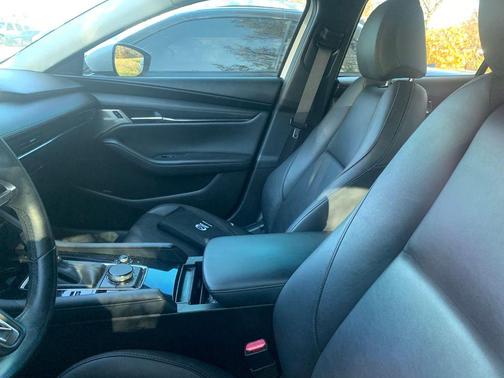 2019 Mazda Mazda3 FWD w/Preferred Package