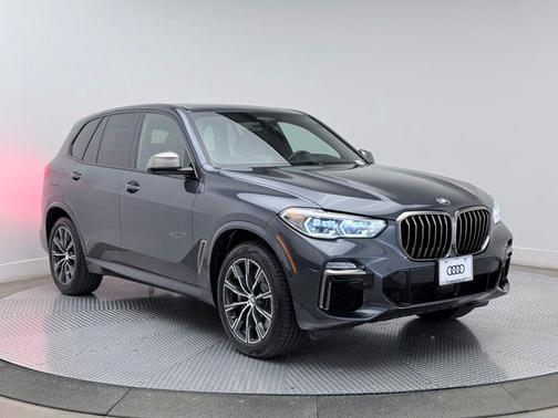 2020 BMW X5 M50i