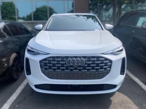 2025 Audi Q5 Premium
