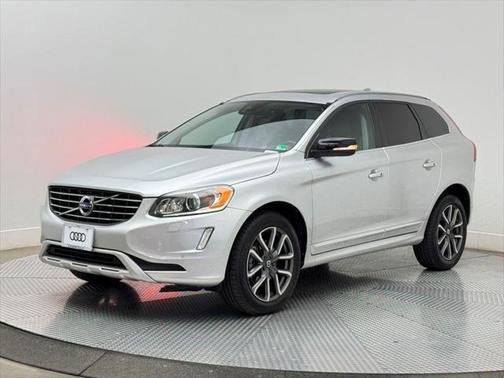 2017 Volvo XC60 T6 Dynamic