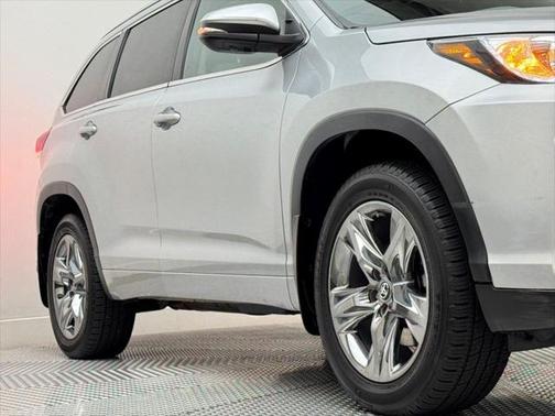 2017 Toyota Highlander Limited Platinum
