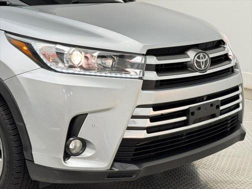 2017 Toyota Highlander Limited Platinum