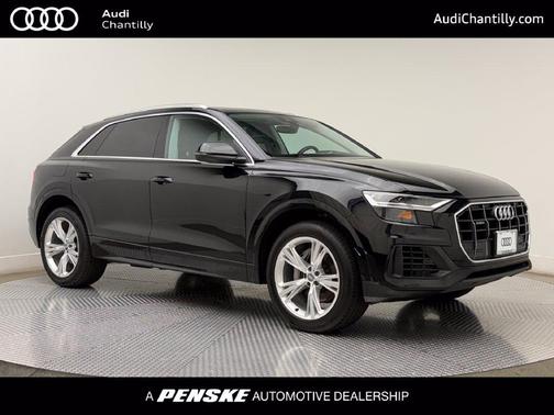 Night Black 2020 Audi Q8 55 Premium