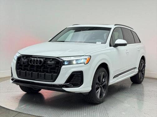 2025 Audi Q7 55 Prestige
