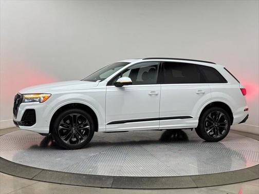 2025 Audi Q7 55 Prestige