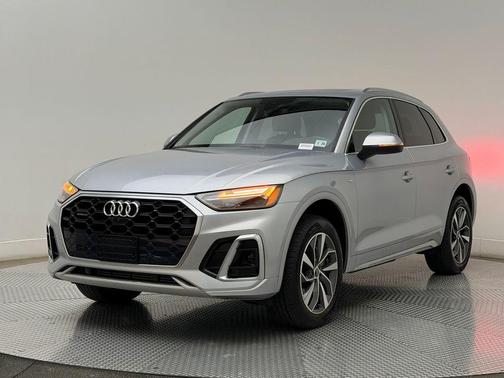 Florett Silver Metallic 2023 Audi Q5 45 S line Premium Plus