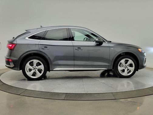 2023 Audi Q5 45 S line Premium Plus
