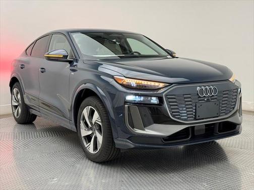 2025 Audi Q6 e-tron Premium Plus