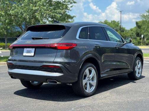 2025 Audi Q5 Premium Plus