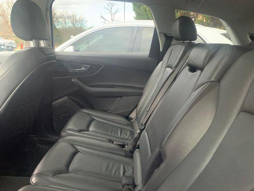 2017 Audi Q7 3.0T Premium