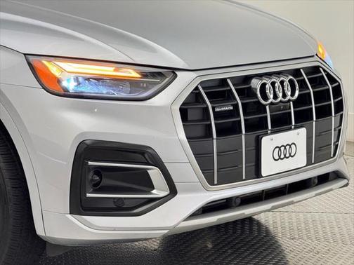 2023 Audi Q5 40 Premium Plus