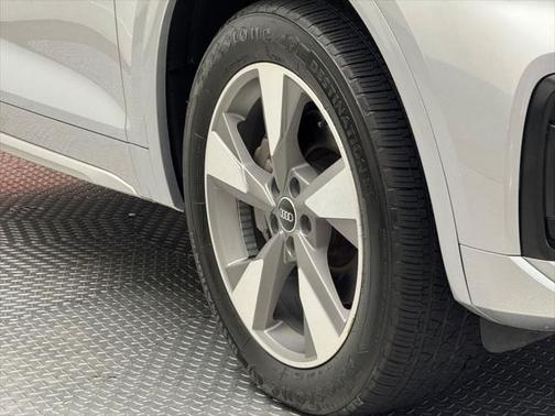 2023 Audi Q5 40 Premium Plus