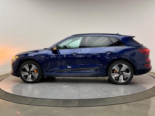 2023 Audi e-tron Premium Plus quattro