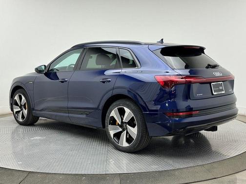 2023 Audi e-tron Premium Plus quattro