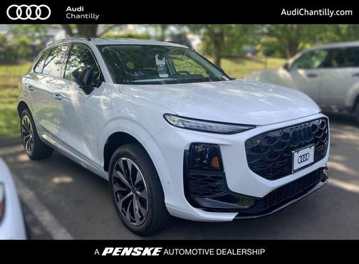 Glacier White Metallic 2026 Audi Q3 TFSI quattro S tronic