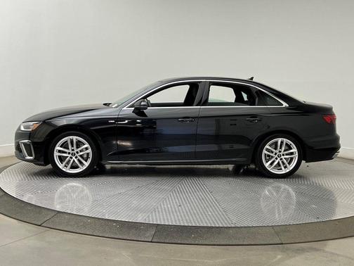 2023 Audi A4 45 S line Premium