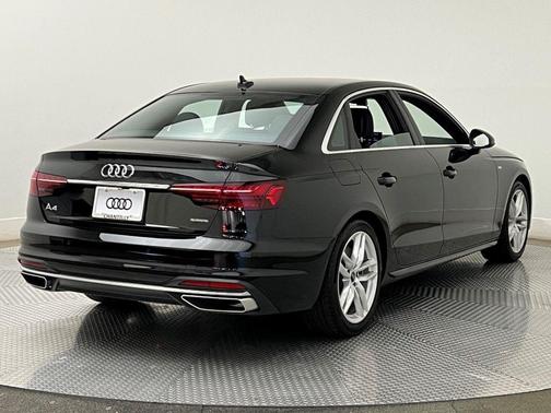 2023 Audi A4 45 S line Premium