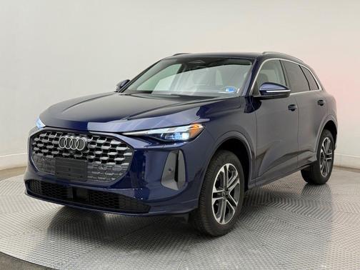 2025 Audi Q5 Premium TFSI quattro S tronic
