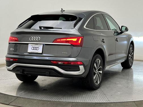 2022 Audi Q5 45 S line Premium Plus