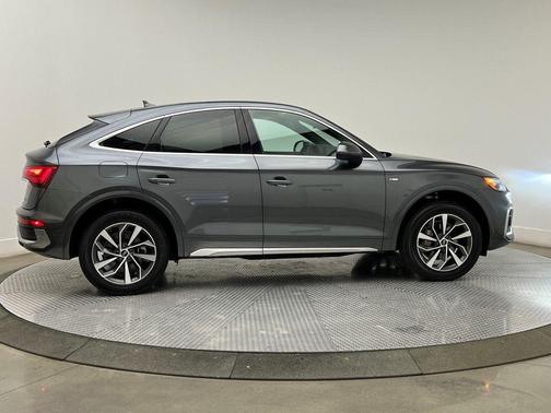 2022 Audi Q5 45 S line Premium Plus