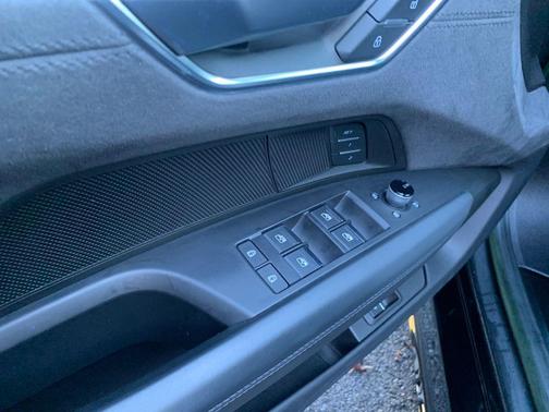 2023 Audi e-tron GT Premium Plus quattro