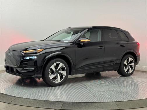2025 Audi Q6 e-tron Premium Plus quattro