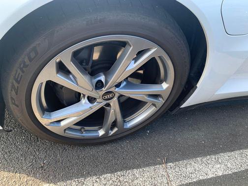 2022 Audi e-tron GT Premium Plus